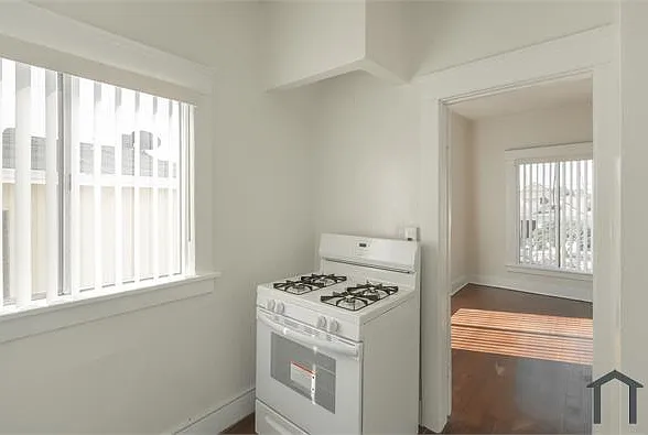 4309 S Main St #101 — Photo 8