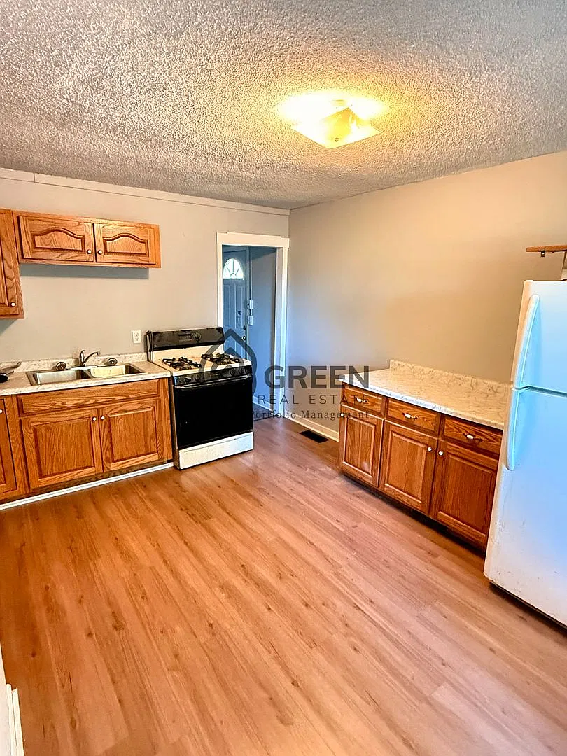 Coming Soon! 3br/1ba Kankakee Home Finishing Touches Underway! — Photo 3