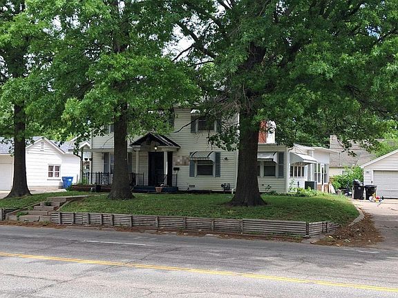 4th image of 906 SW Gage Blvd