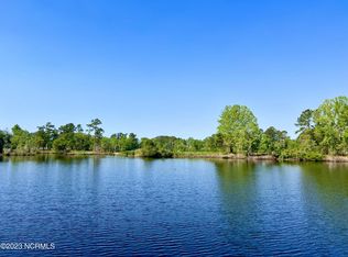 243 Highwood Ln, New Bern, NC 28562