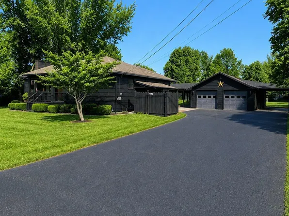 10 Oak St, The Plains, OH 45780