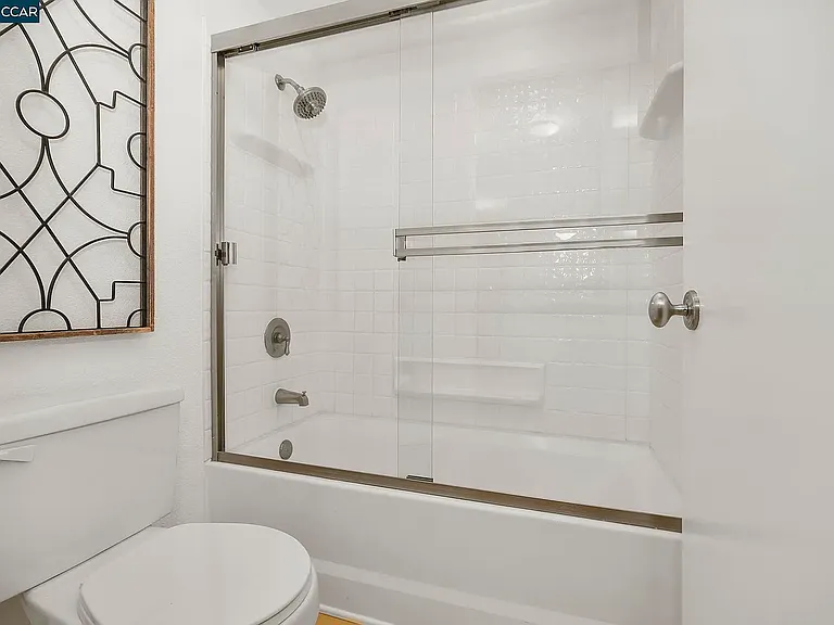 2530 Oak Rd #202 — Photo 12