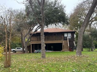 234 Lake Placid Dr, Seguin, TX 78155