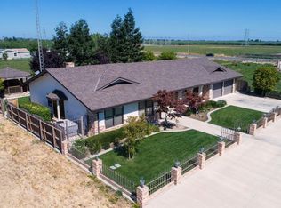 8436 Patterson Rd, Oakdale, CA 95361