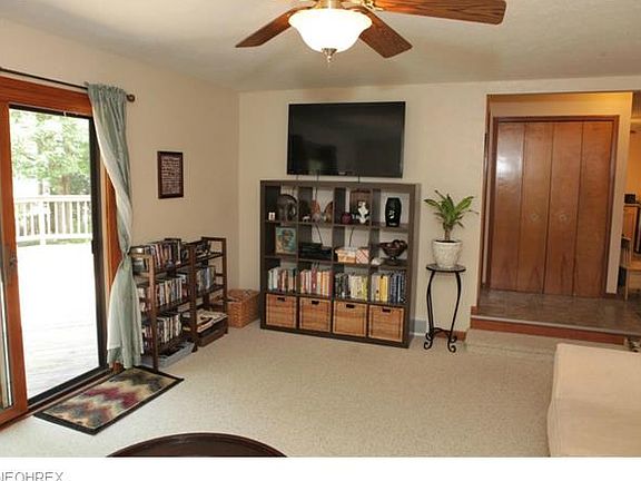 5th image of 7420 Pinewood Dr