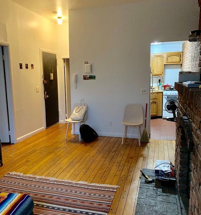 2nd image of 1422 2nd Ave APT 4F