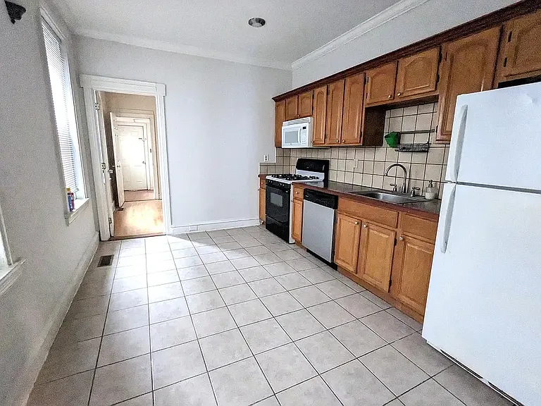 2528 W Girard Ave #1 — Photo 5
