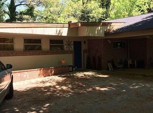 2801 Ben Hill Rd, East Pt, GA 30344