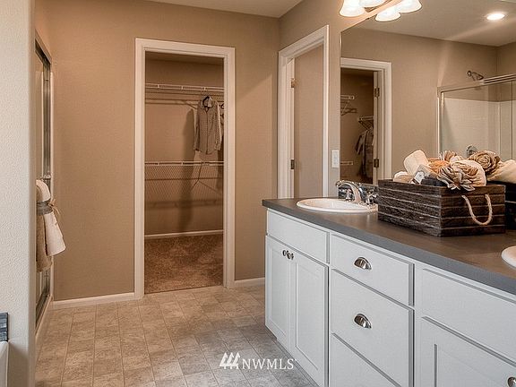 3rd image of 3430 Juno Street NE #34