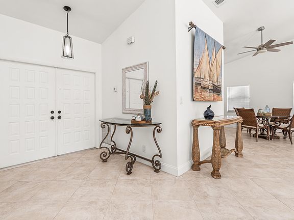 4th image of 454 Prairie Rose Lane