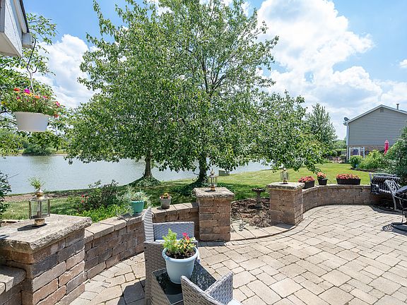 2nd image of 17219 Lakebrook Dr