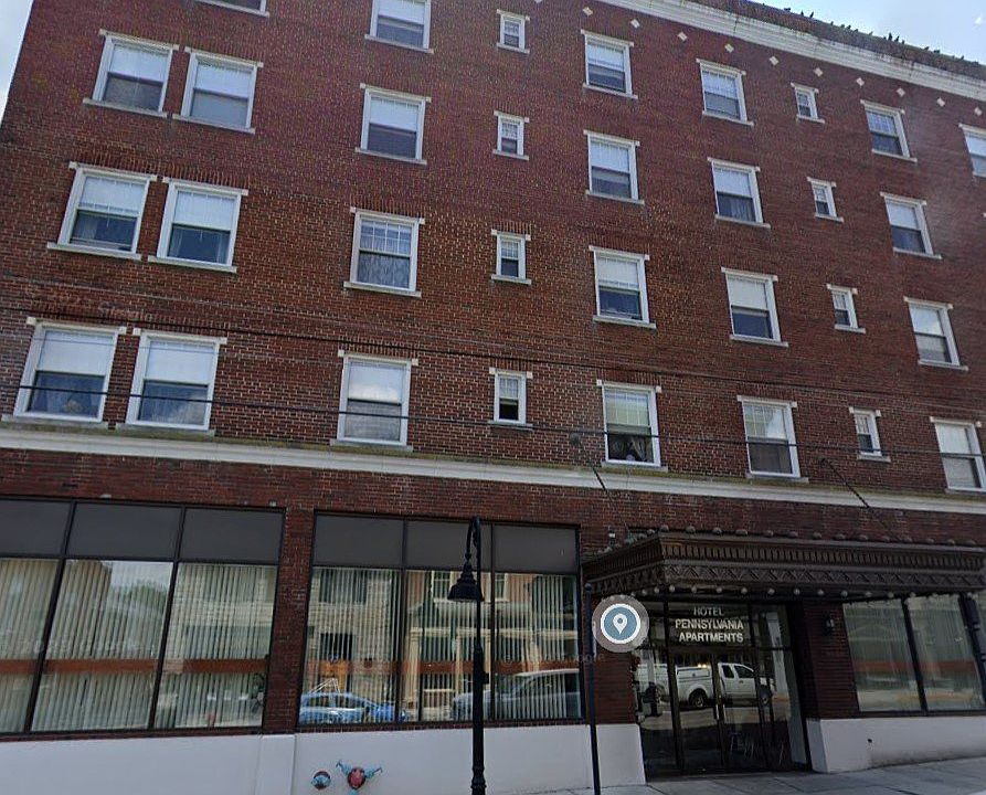 2nd image of 116 E Pitt St #116