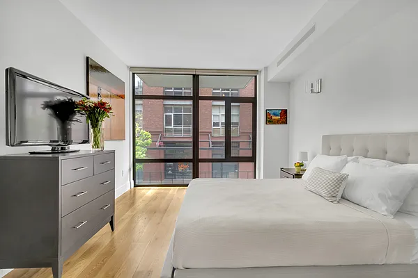 Sold by Compass | media 19