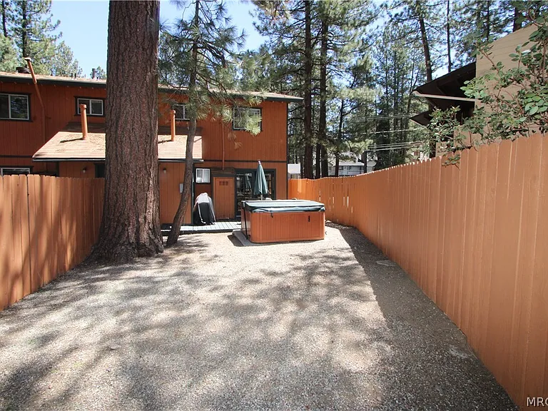 774 Summit Blvd #A — Photo 29