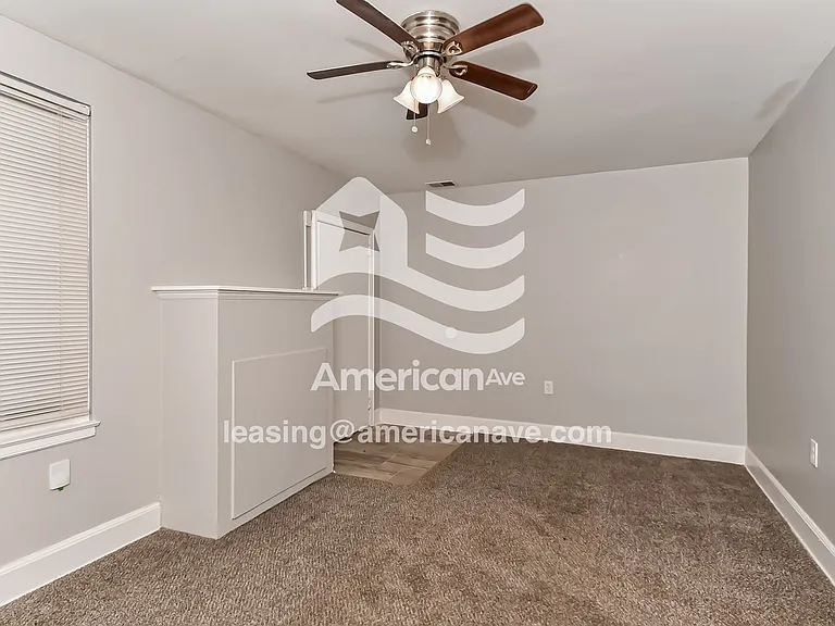 5111_002_wm_-_living_room_13383218.jpg