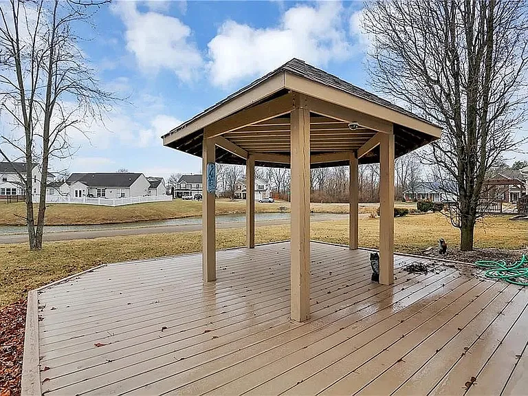 8081 Tasman Dr — Photo 36