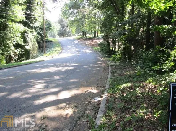 1085 Lakeshore Dr, Gainesville, GA 30501