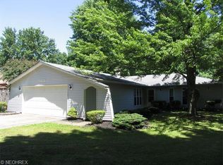 7147 Fairacres Rd, North Ridgeville, OH 44039