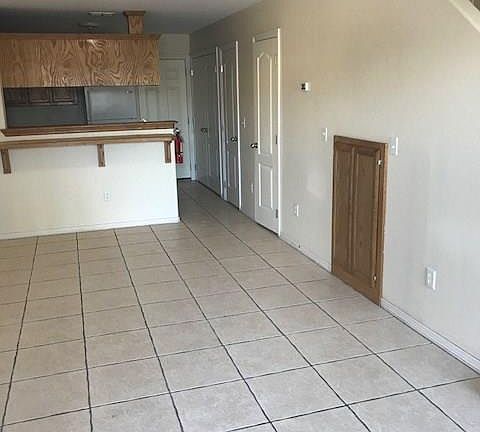 3rd image of 702 Sonesta Dr APT K