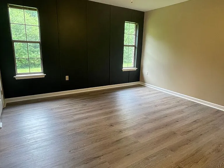 2555 Winchester Dr — Photo 10