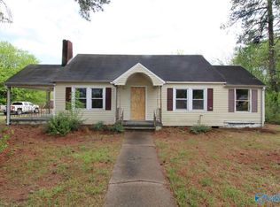 910 Guntersville Rd, Arab, AL 35016