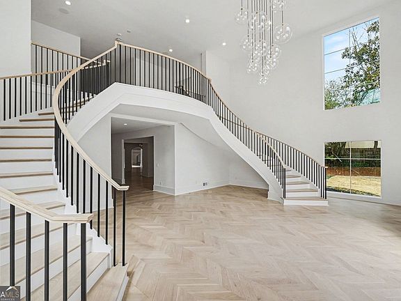 3rd image of 3206 Arden Rd NW