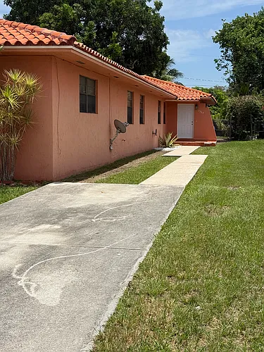 7260 SW 22nd St #7262 Photo 1