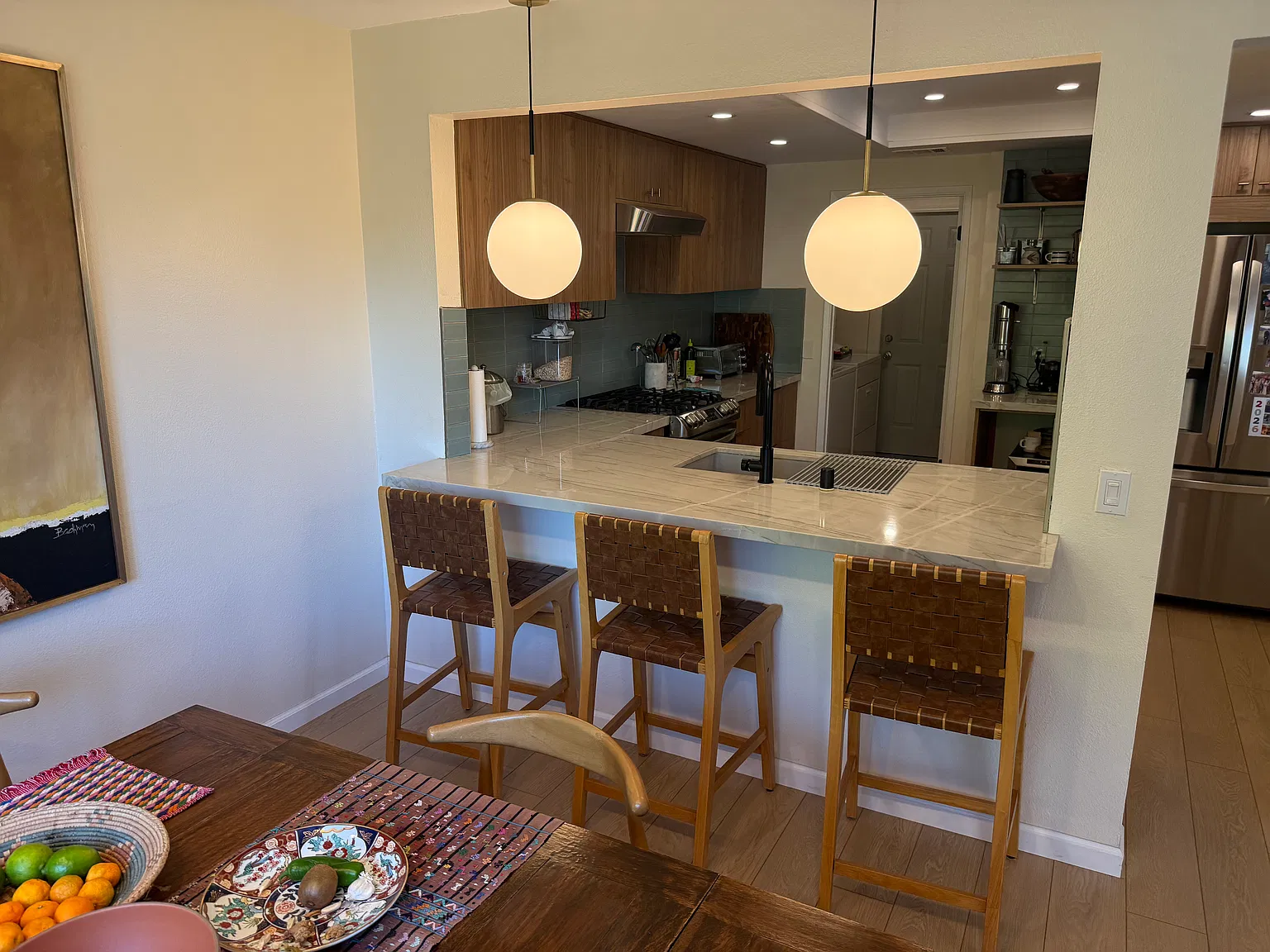 3 bed, 1351 sqft, $3,850 — Photo 4