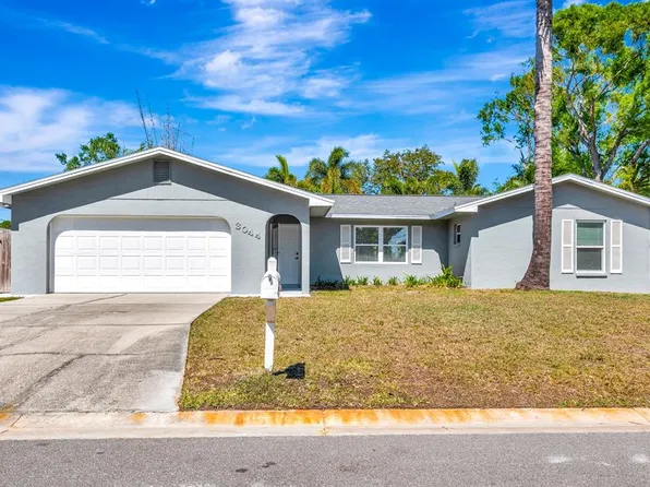 3044 Golden Rain Dr, Sarasota, FL 34232