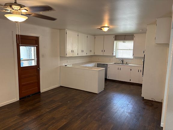 2nd image of 1215 Donna Kay Dr