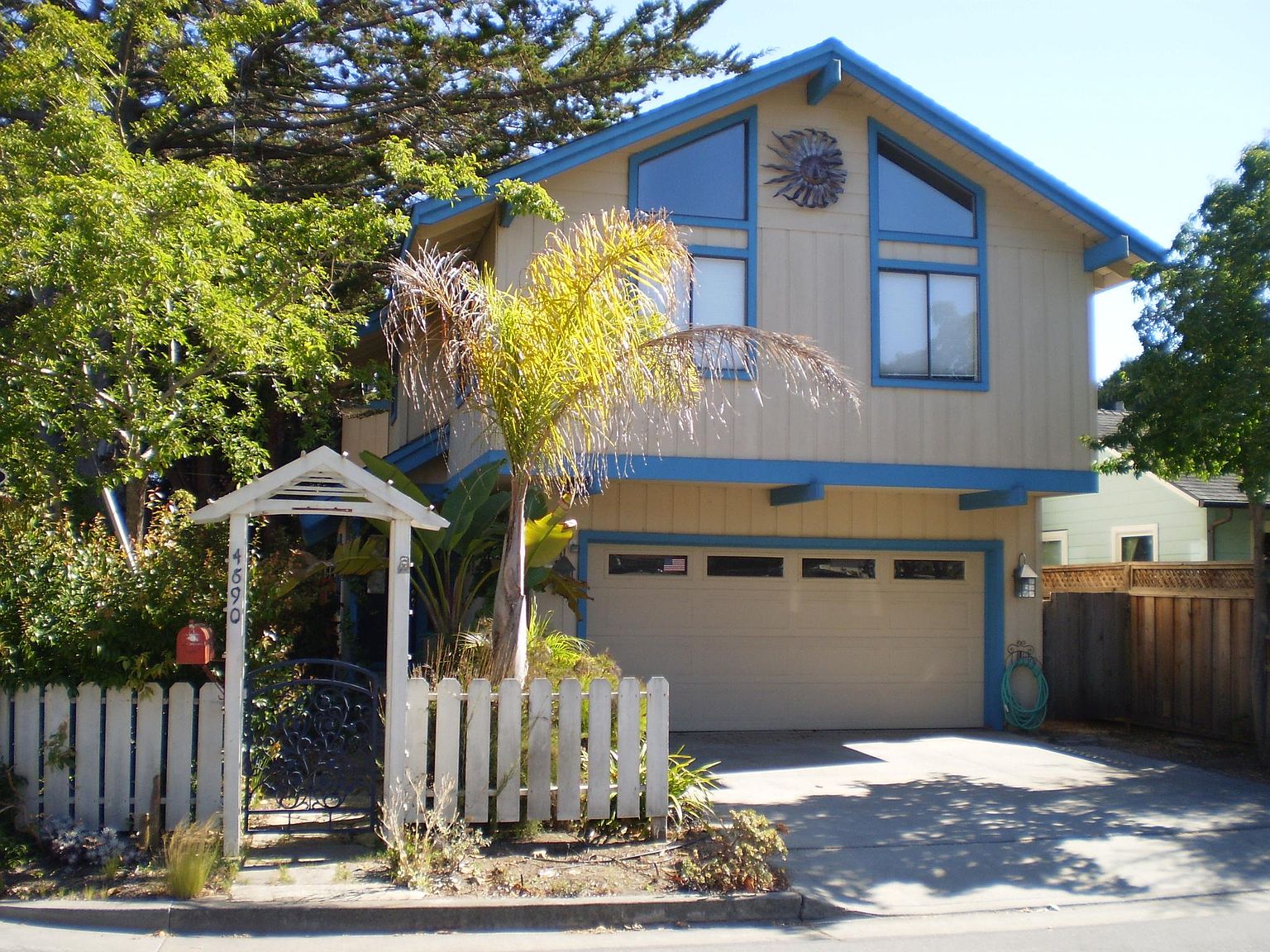 4690 Crystal St, Capitola, CA 95010 Zillow