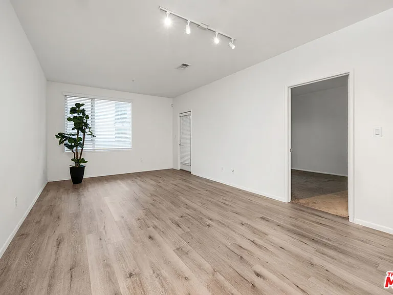 6400 Crescent Park E #217 — Photo 25