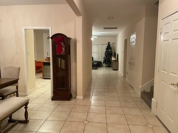 6853 Turtlewood Dr, Houston, TX 77072