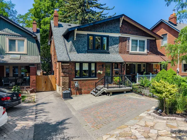 26 Main St, Toronto, ON M4E 2V4