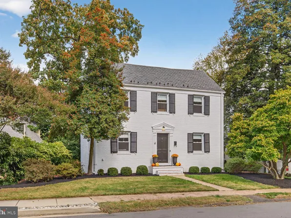 1013 26th St S, Arlington, VA 22202