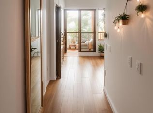 Dundas Square Gardens, Toronto, ON M5B 0C3