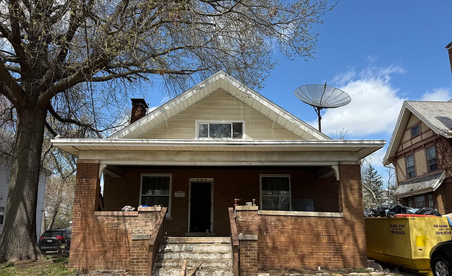 205 E Arcadia Ave photo 1