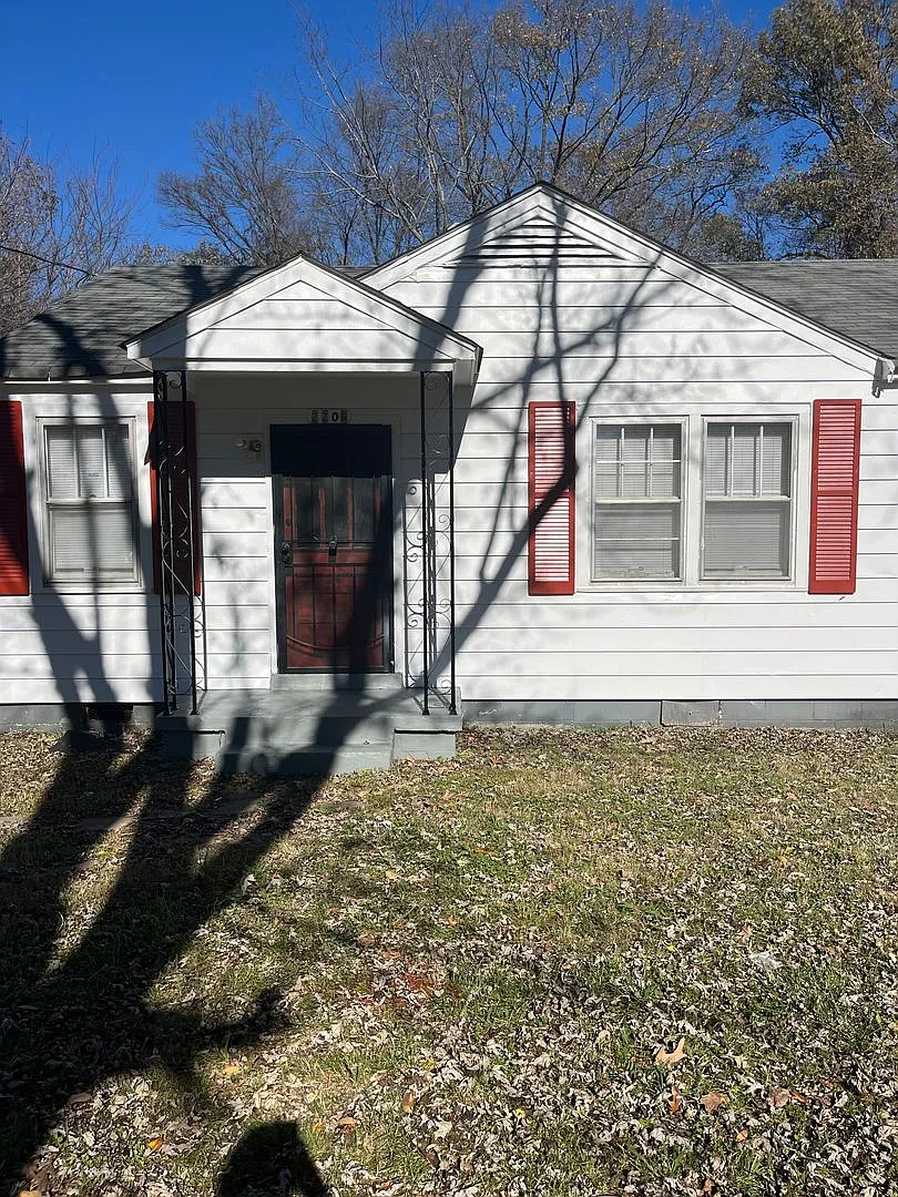 Beautiful House in quite neighborhood — Photo 1
