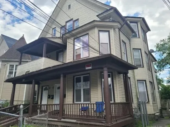 15 Ridgewood St #2, Waterbury, CT 06710