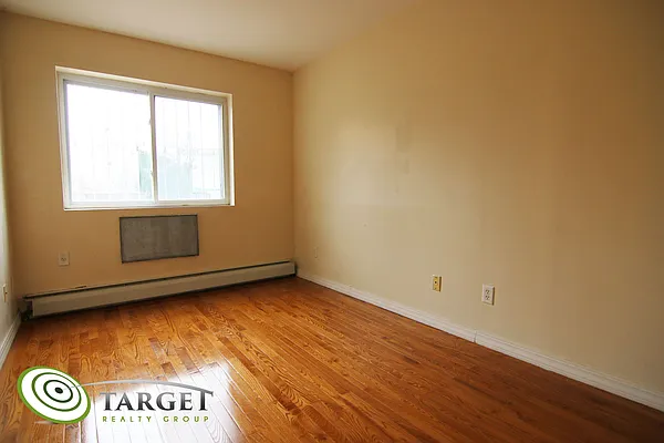 Rented by Target Realty Group | media 24