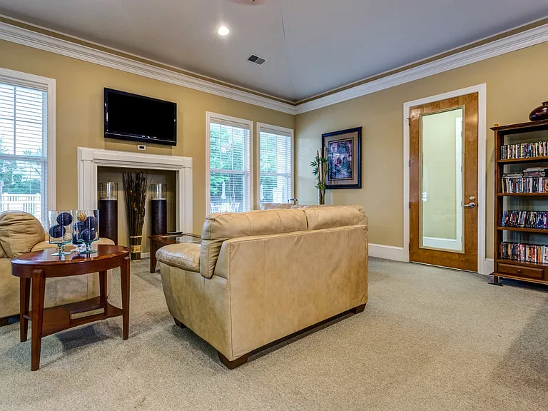 Charleston Place — Photo 13