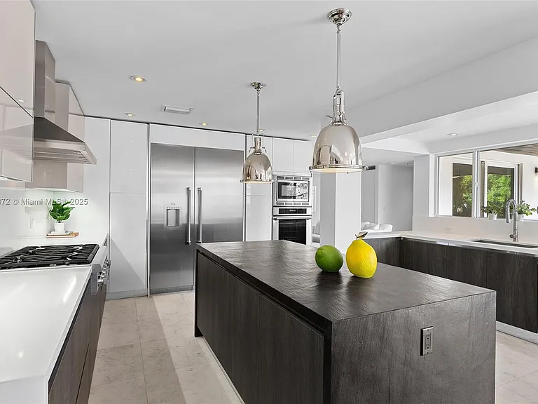 575 Bay Point Rd — Photo 34