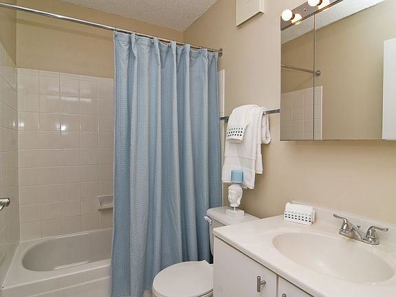 Guest Bathroom off of 2nd Bedroom