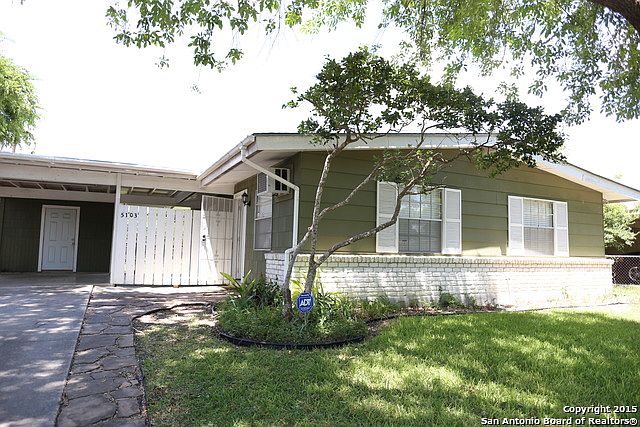 1st image of 5103 VILLAGE CREST DR