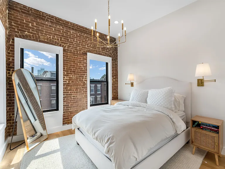 232 Willow Ave #4R — Photo 8