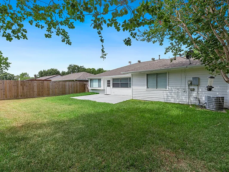 1534 Vickery Dr — Photo 22