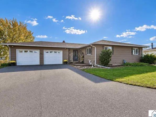 403 Valley View Dr, Courtland, MN 56021
