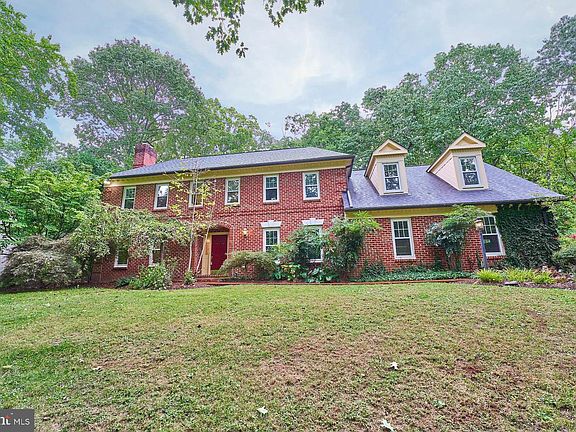 2nd image of 4529 Lynn Forest Dr