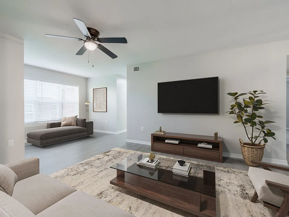 Royal Point Apartments