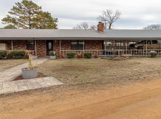 6721 E Chickasaw Rd, Milburn, OK 73450